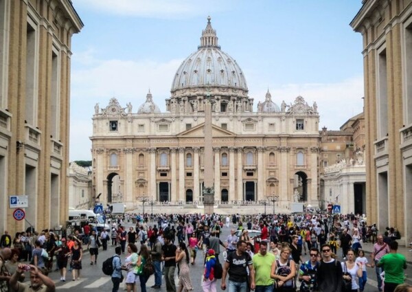 St-Peter's-Basilica-and-Cupola-Guided-Tour-with-Breakfast-image-5