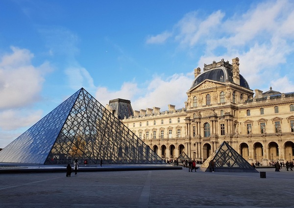 Louvre